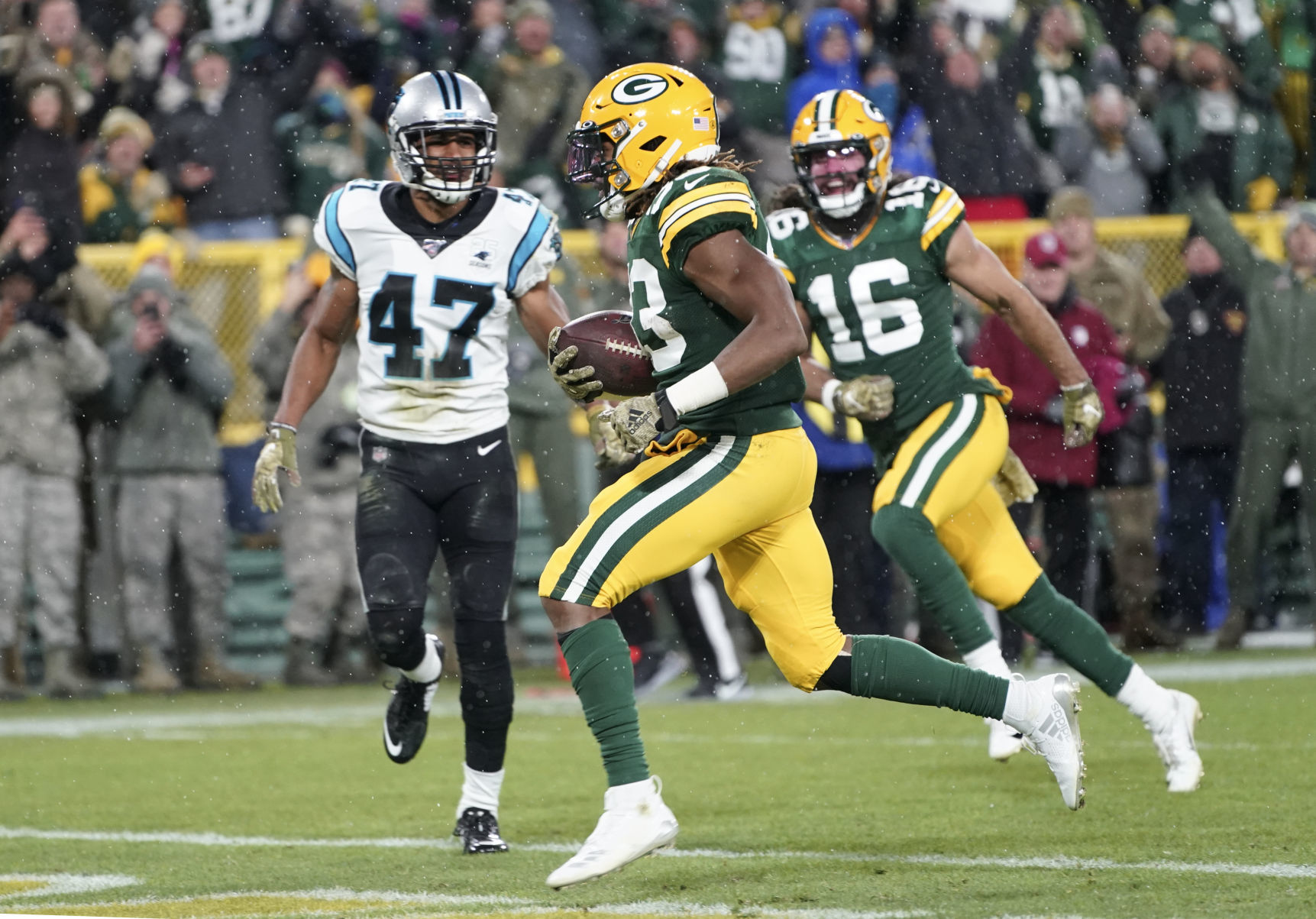 Packers 24, Panthers 16